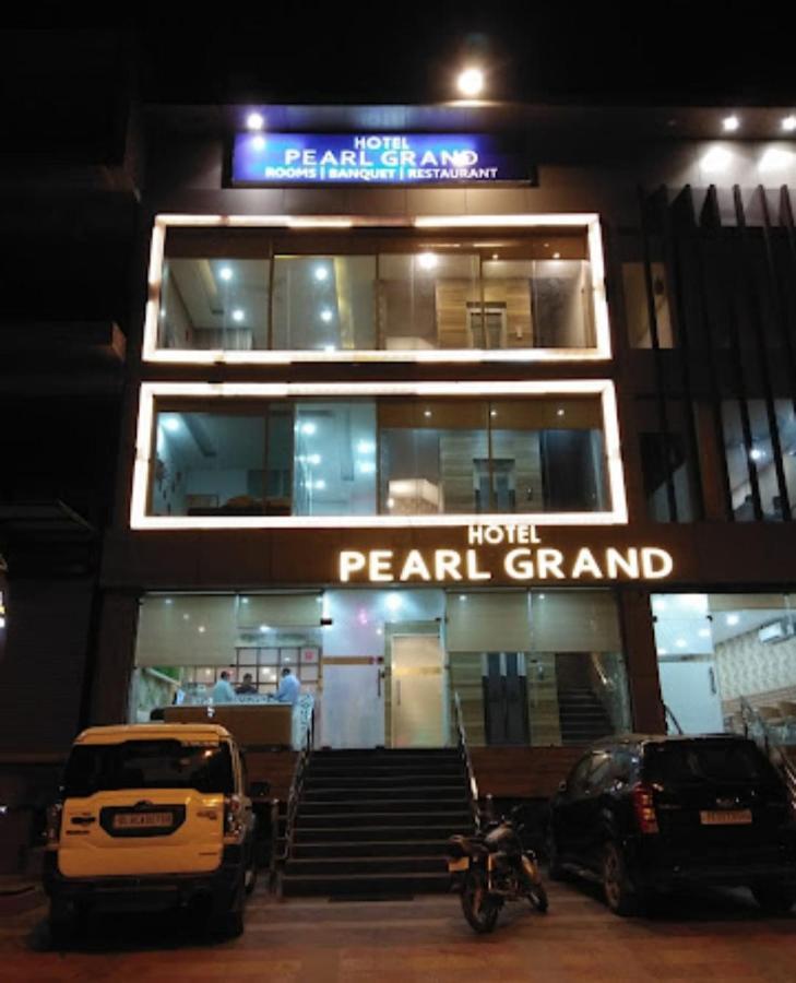 Hotel Pearl Grand & Banquet Zirakpur Экстерьер фото