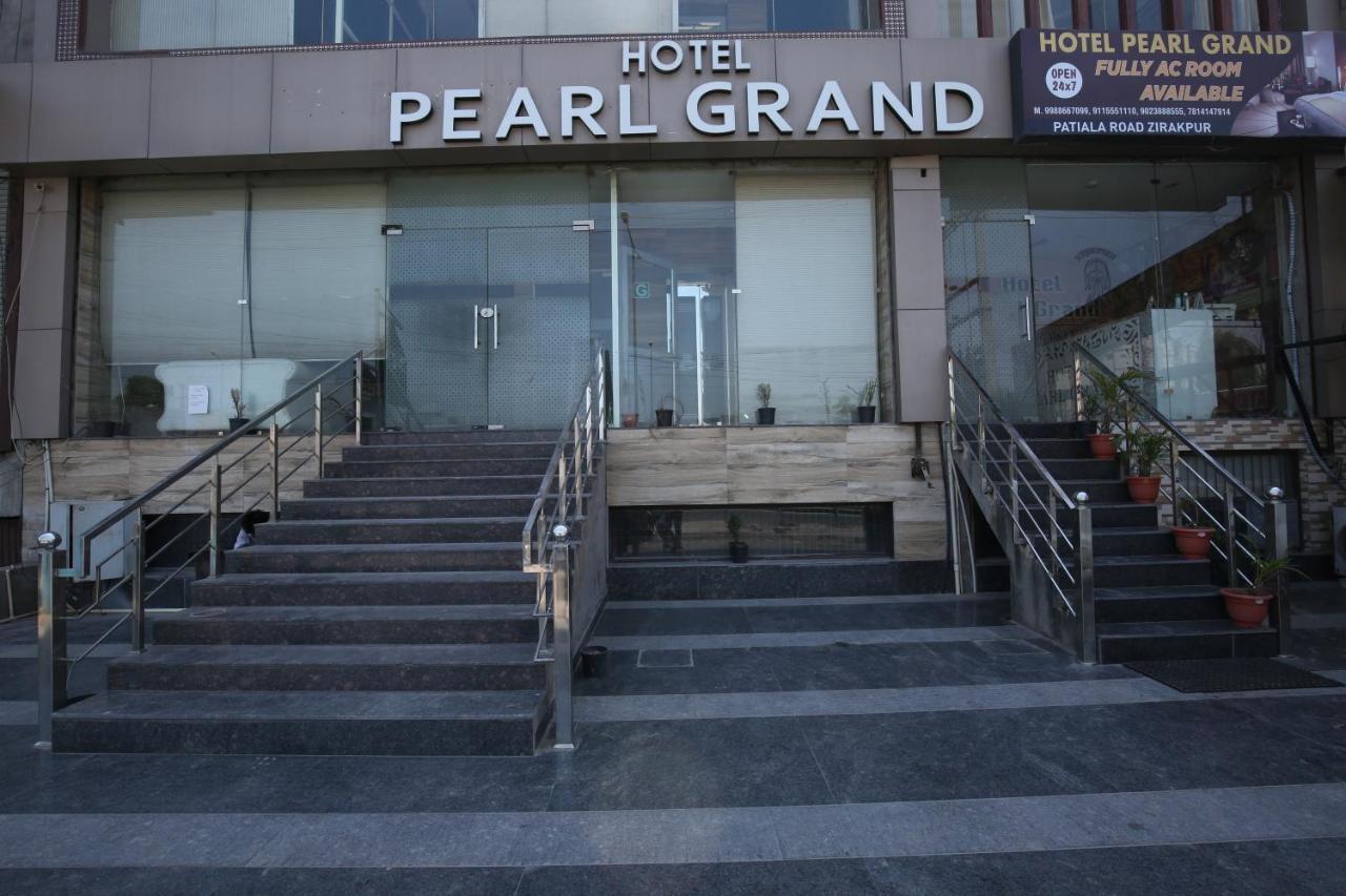 Hotel Pearl Grand & Banquet Zirakpur Экстерьер фото