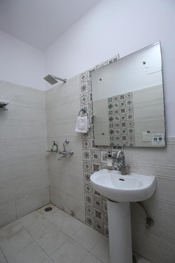 Hotel Pearl Grand & Banquet Zirakpur Экстерьер фото